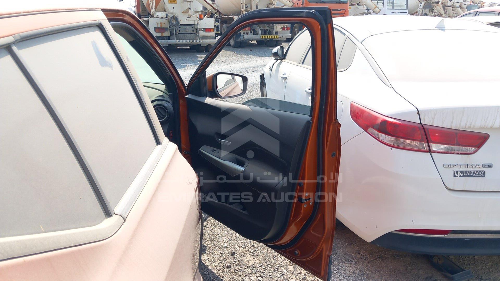2017 NISSAN KICKS VIN: 3N1CP5CP4HL497733