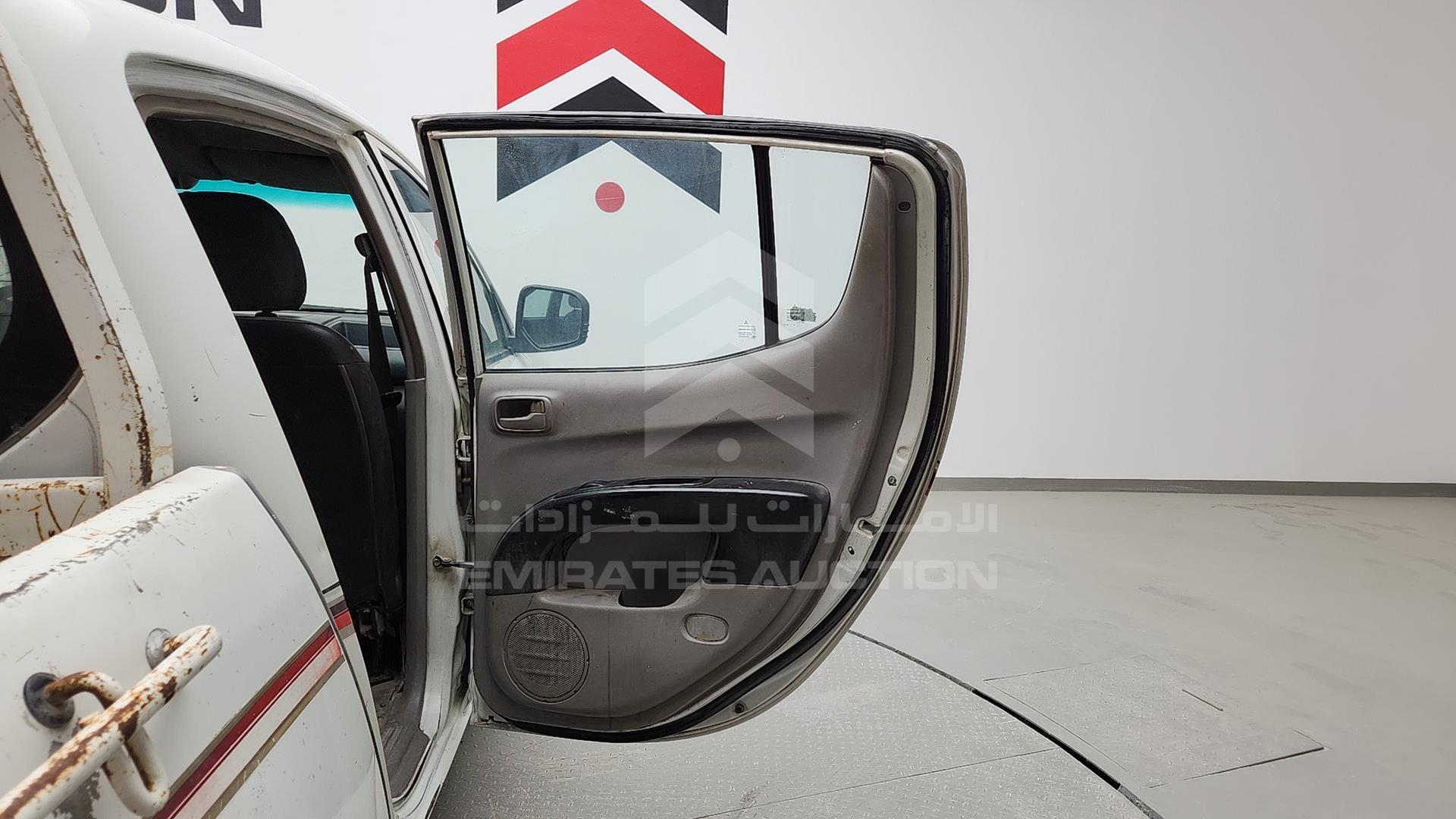 2012 MITSUBISHI L 200 VIN: MMBJNKA50CD022926