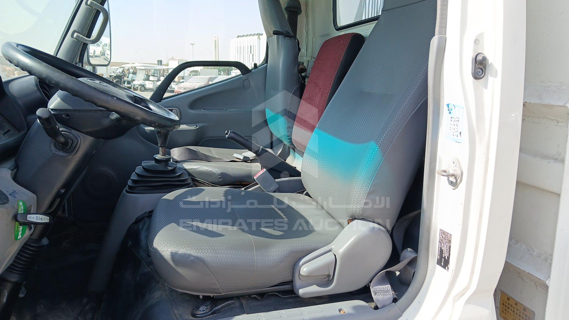 2018 HINO 300 VIN: JHHACJ4H6JK003537