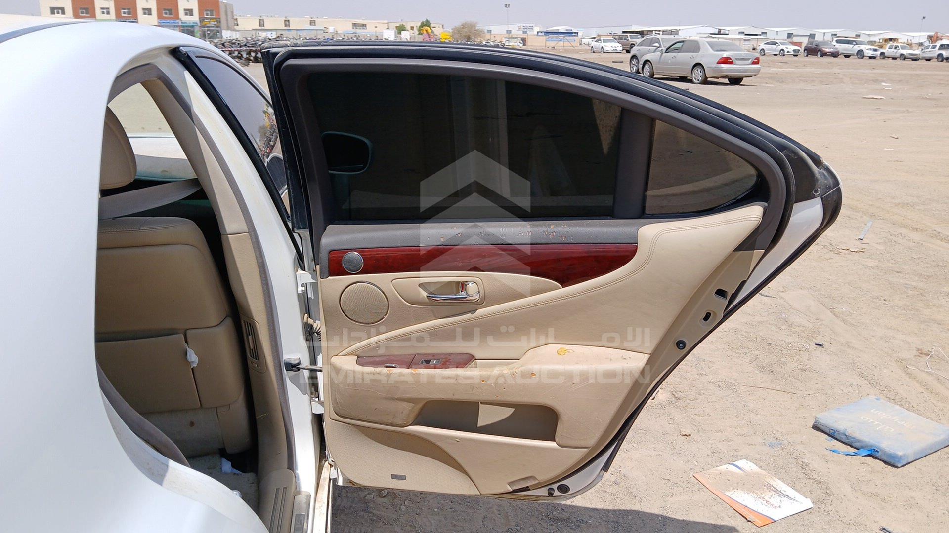 2008 LEXUS LS 460 VIN: JTHBL46F085059100