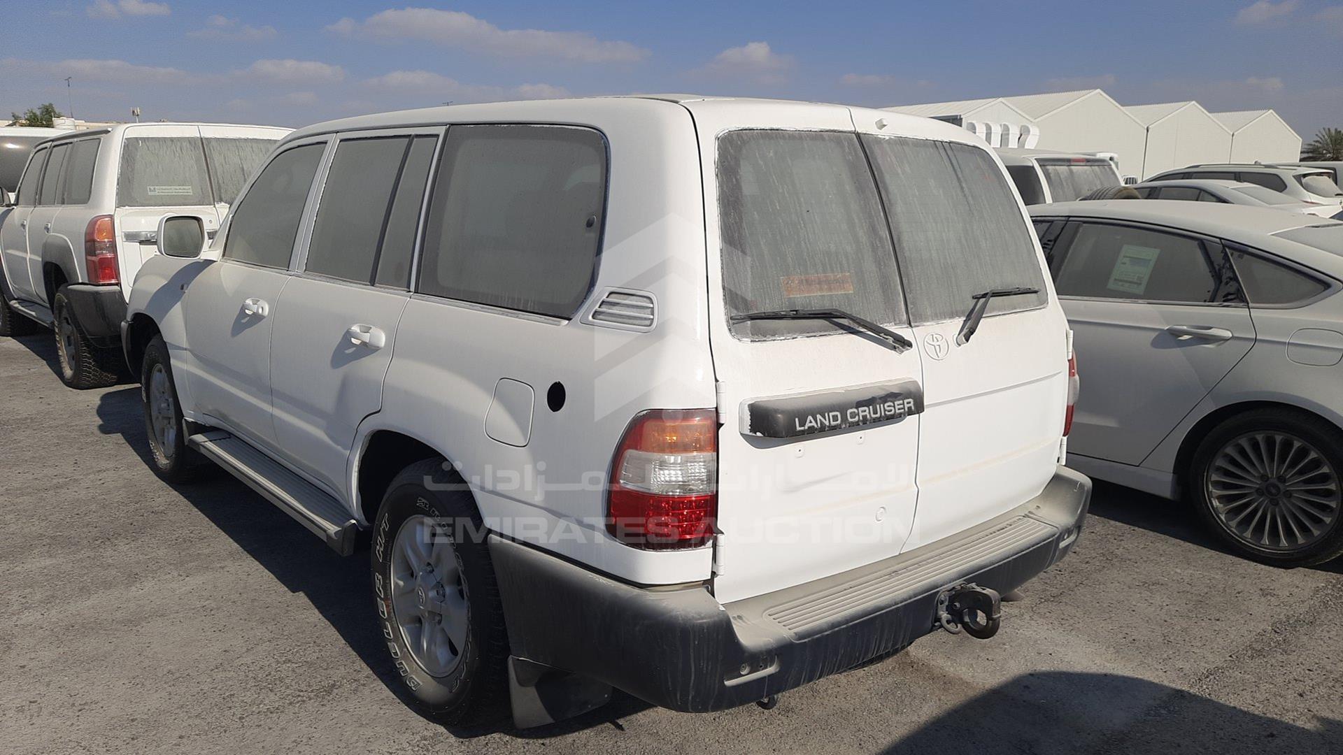 2007 TOYOTA LAND CRUISER VIN: JTGHJ09J477006870