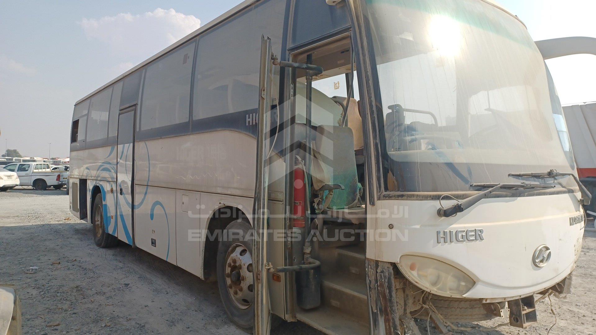 2010 HIGER BUS VIN: LKLR1FSD5AB548644