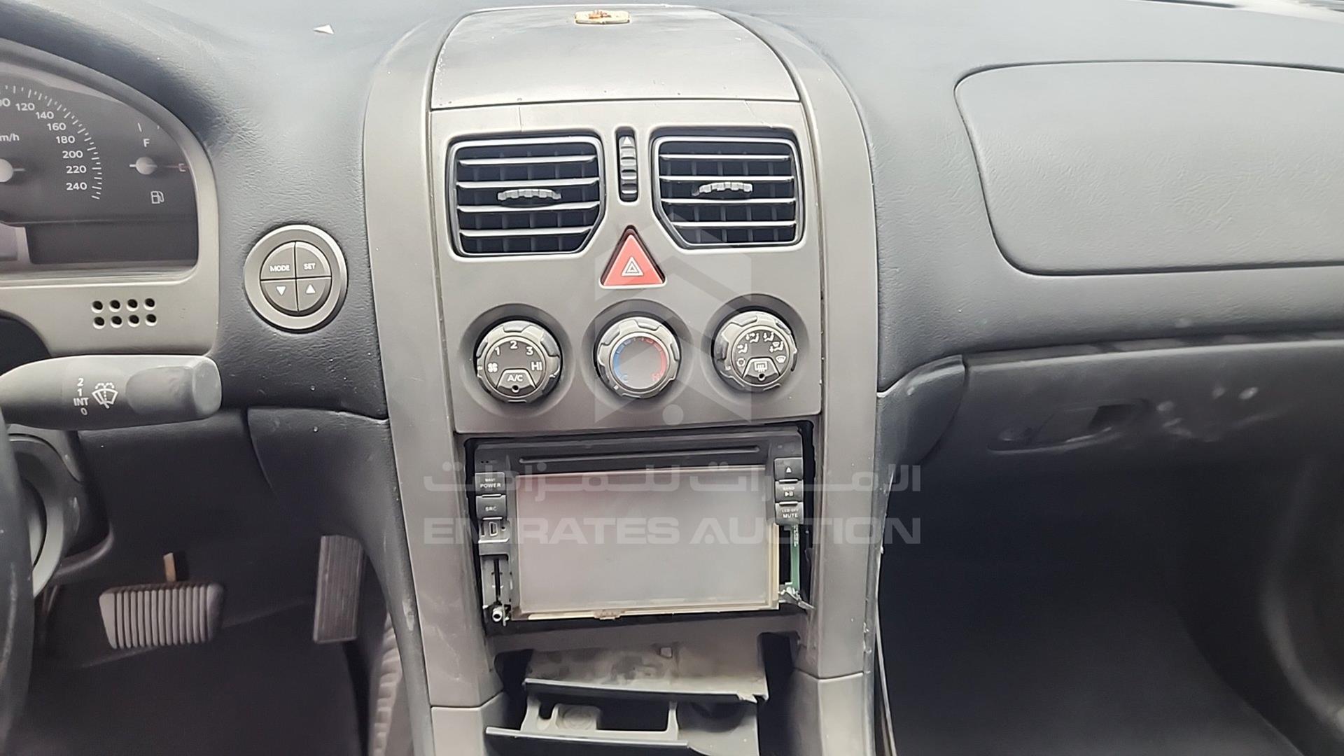 2003 CHEVROLET LUMINA VIN: 6G1YK52B03L945103