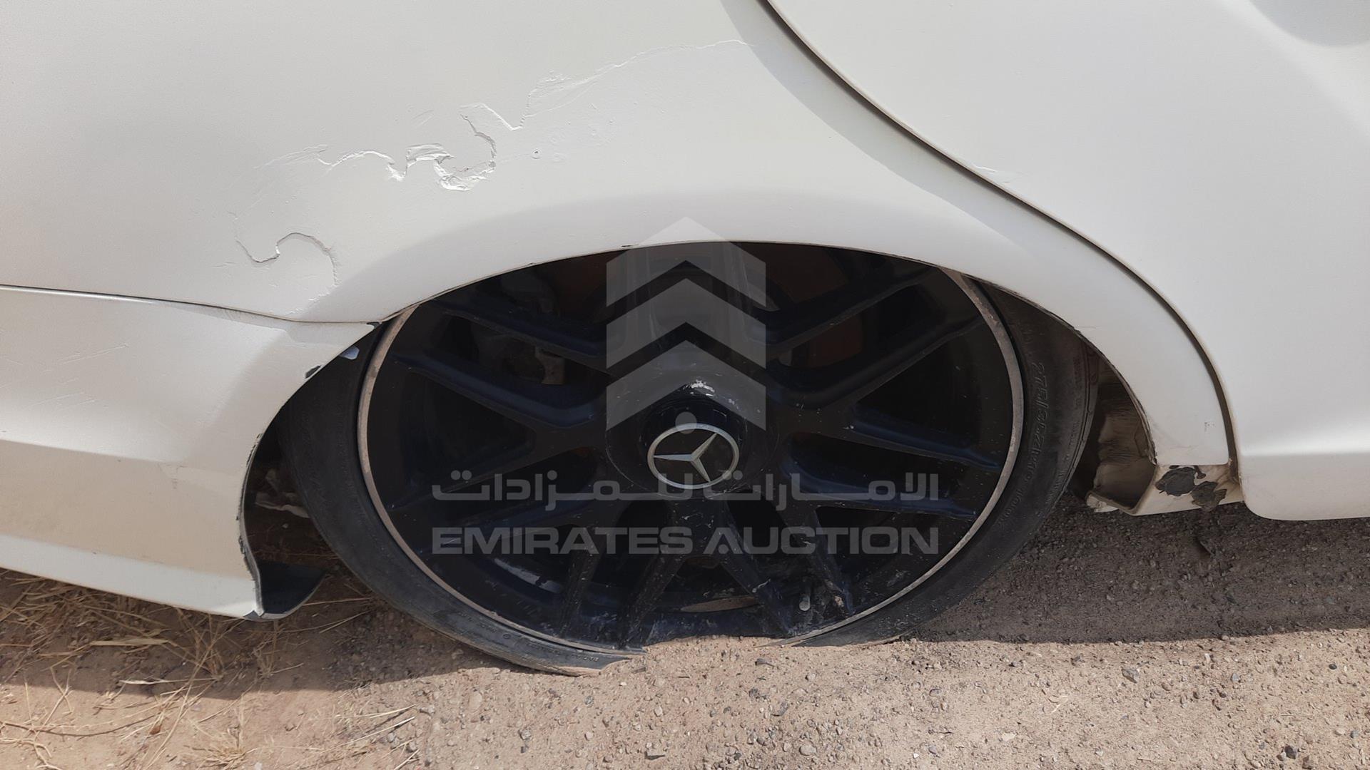 0 MERCEDES --- VIN: WDDLJ7DB2CA045802