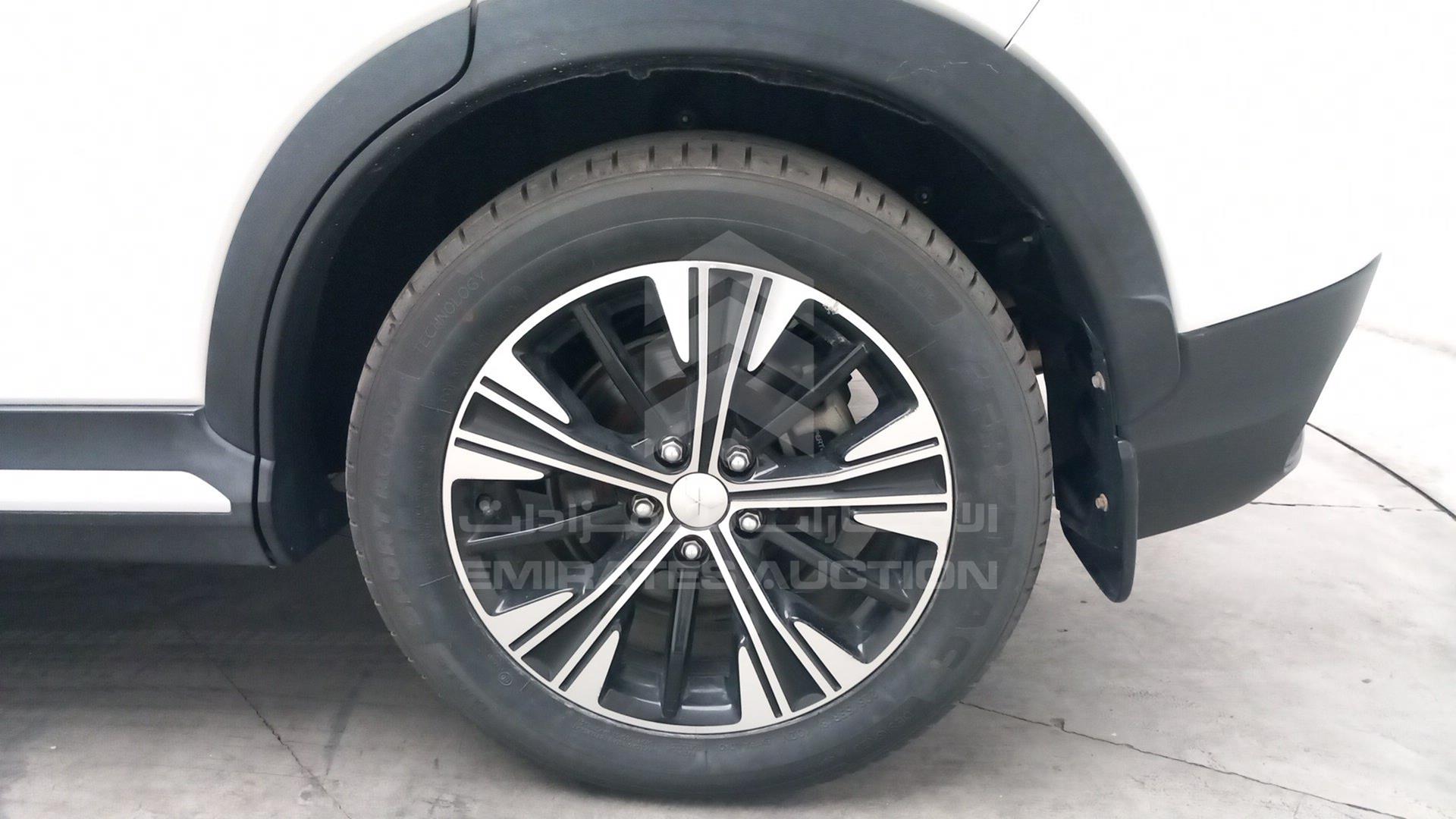 2019 MITSUBISHI ECLIPSE VIN: JE4LS5147KZ700236