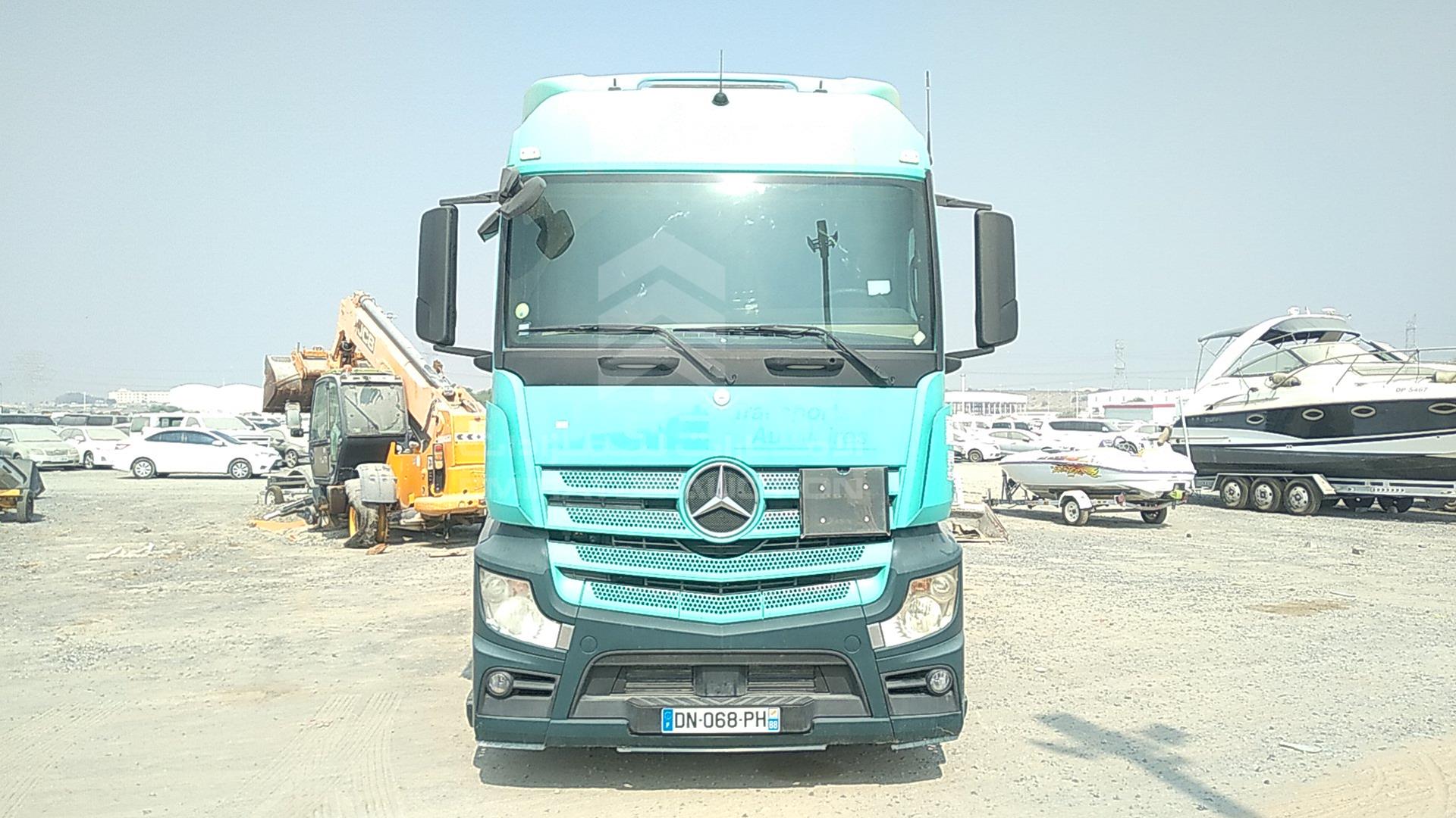 2015 MERCEDES --- VIN: WDB9634031L923028