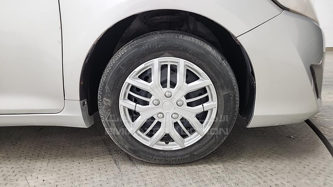 2014 Toyota Camry — Front Right Tyre — Photo 33