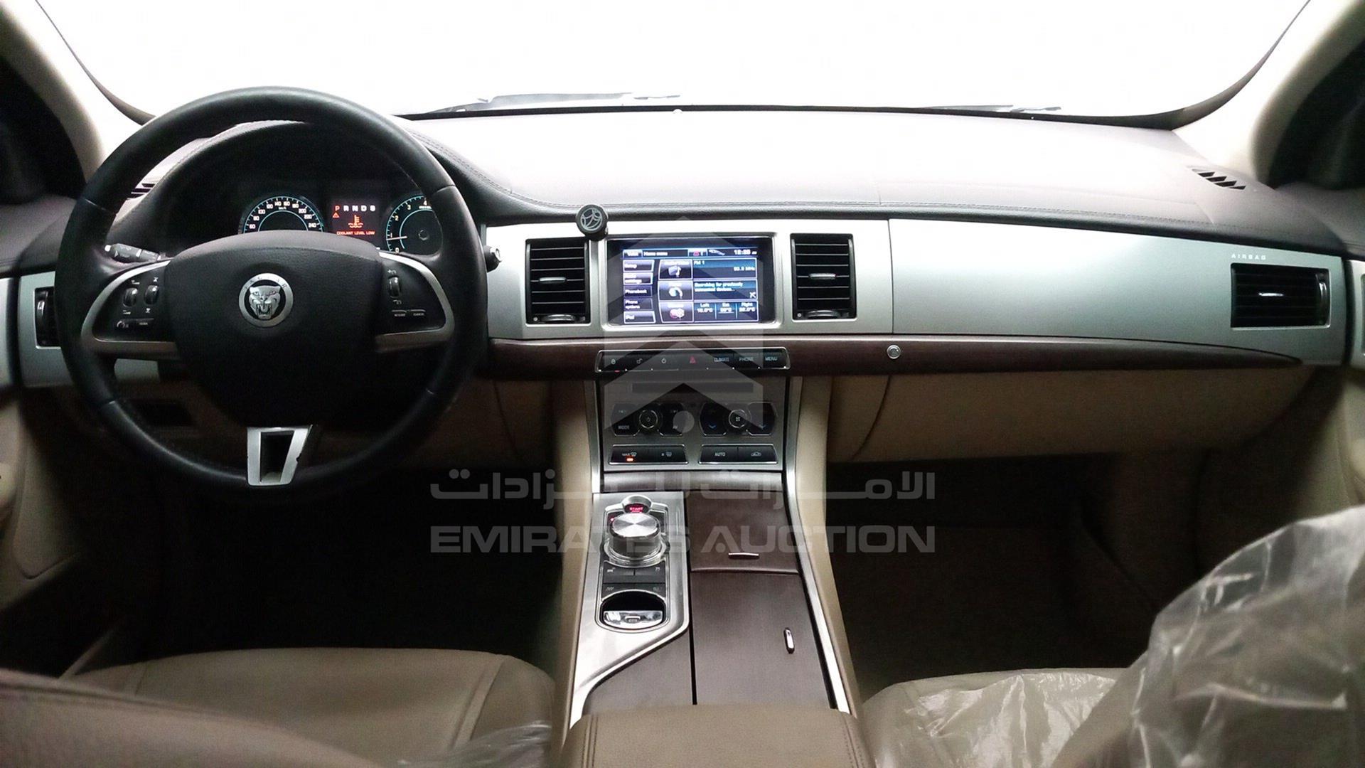 2013 JAGUAR XF VIN: SAJAA05A3D8S74353