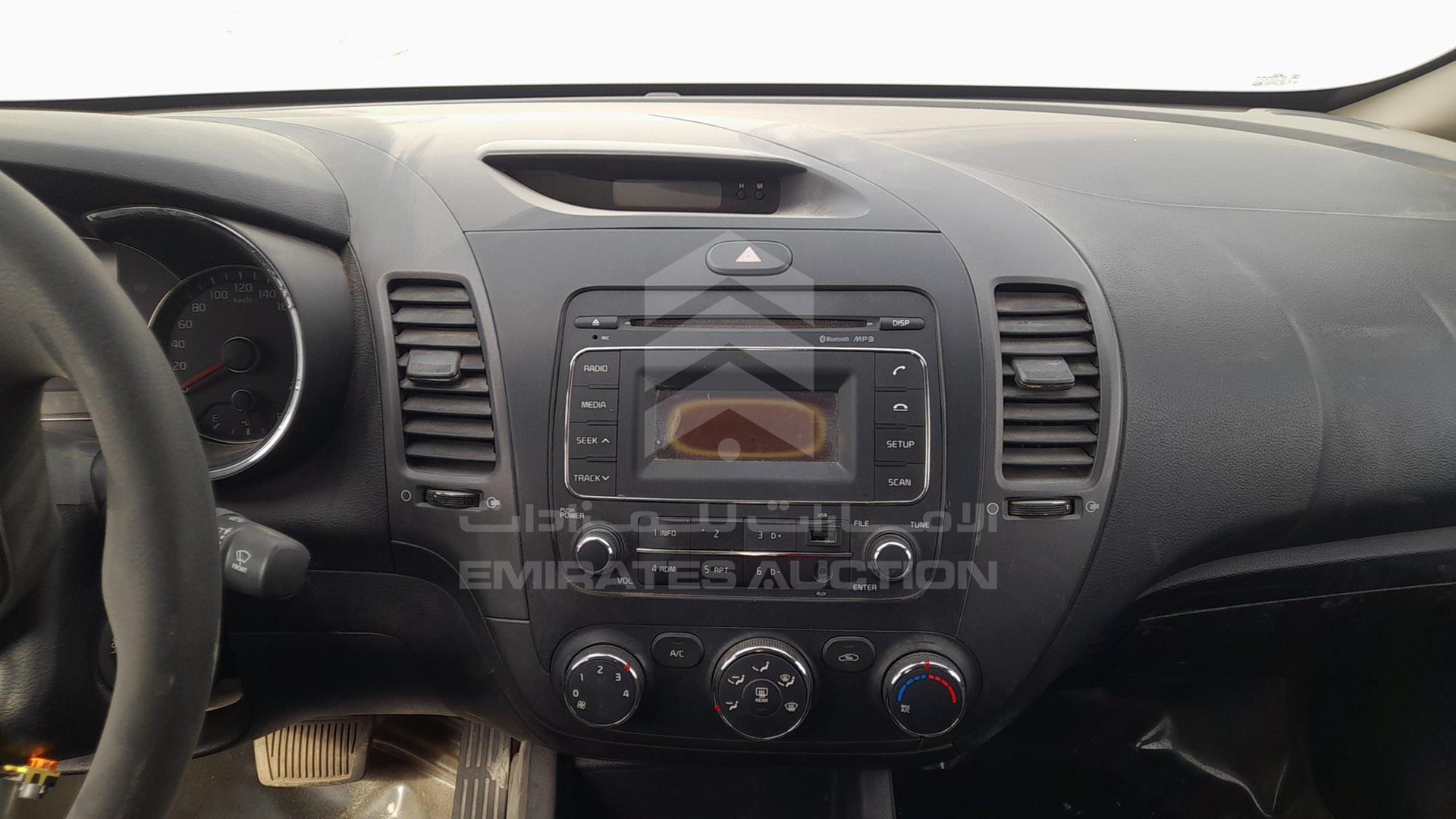 2015 KIA CERATO VIN: KNAFJ4113F5891562