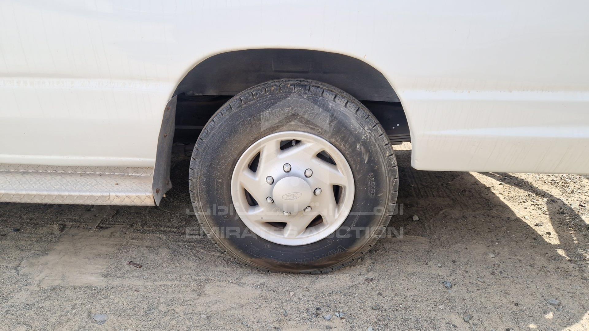 2014 FORD E 350 VIN: 1FDSS3EL0EDA84887