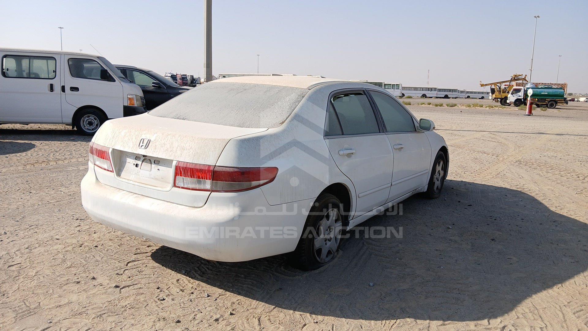 2005 HONDA ACCORD VIN: JHMCM56555C413652