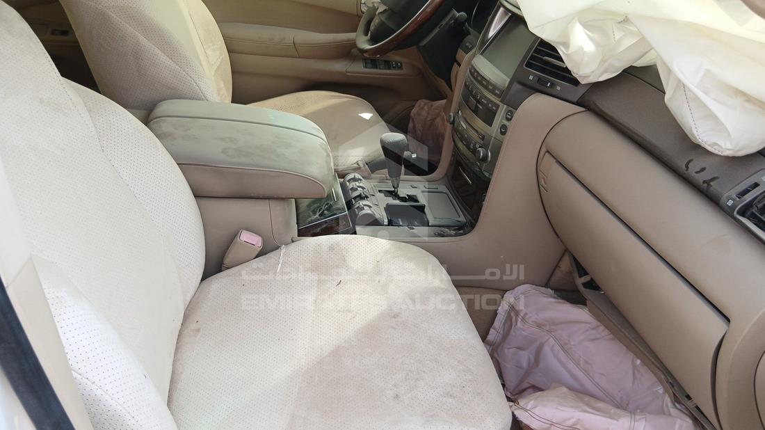 2009 Lexus LX 570 — Front Right Passenger Seat View — Photo 22