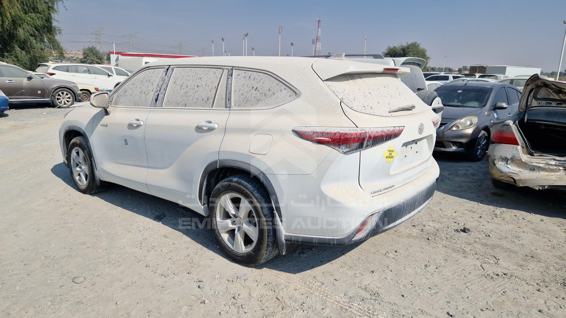 2022 TOYOTA HIGHLANDER VIN: 5TDLB3CH7NS088561