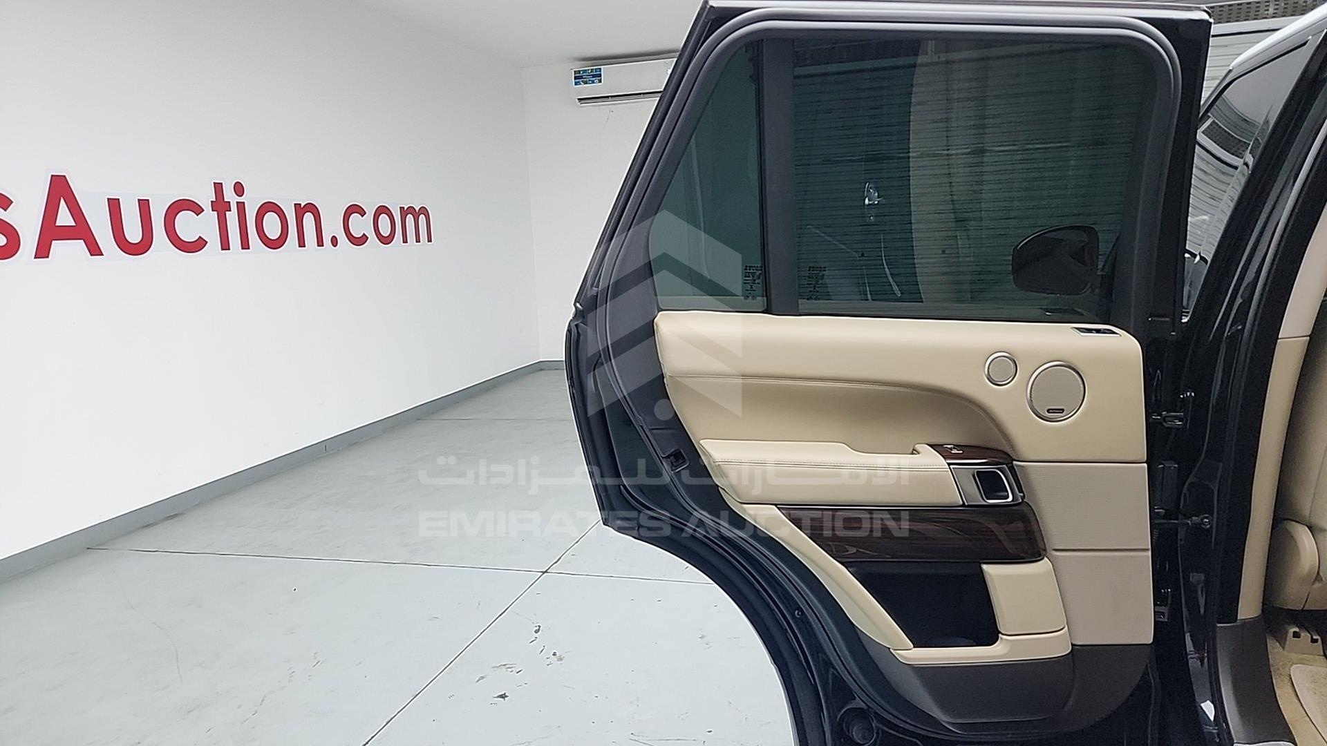 2014 RANGE ROVER VOGUE VIN: SALGA2EF1EA183729