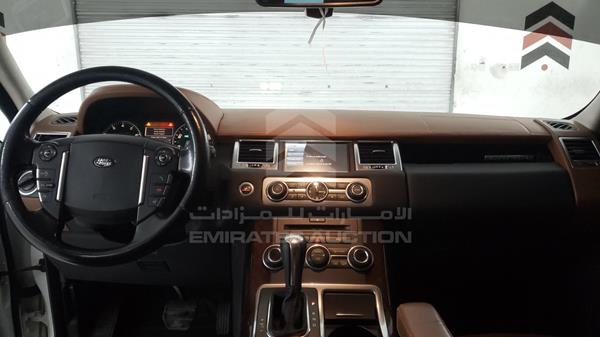 Range Rover Sport 2010 SALLSAAE4AA258612 Image 7