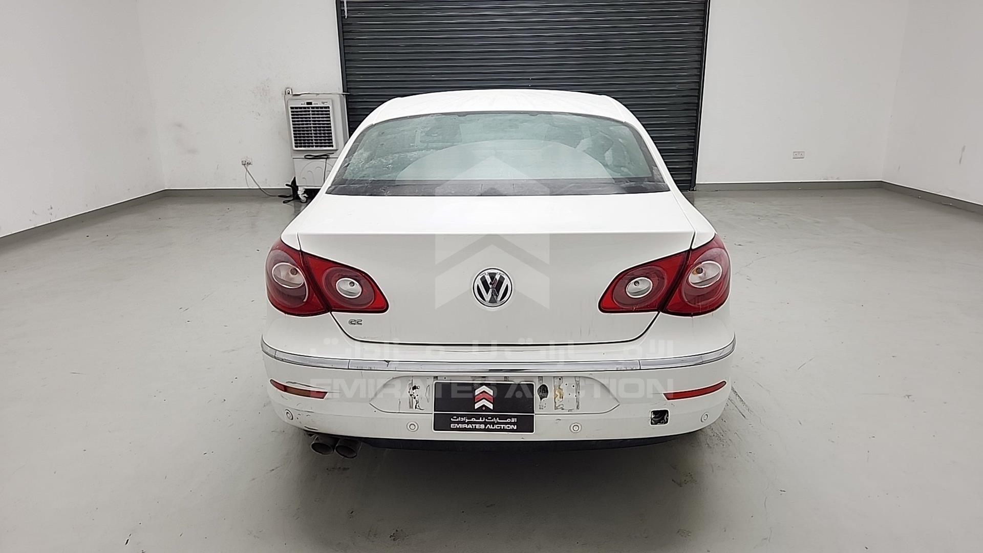 2011 VOLKSWAGEN PASSAT VIN: WVWAB13C3BE710896