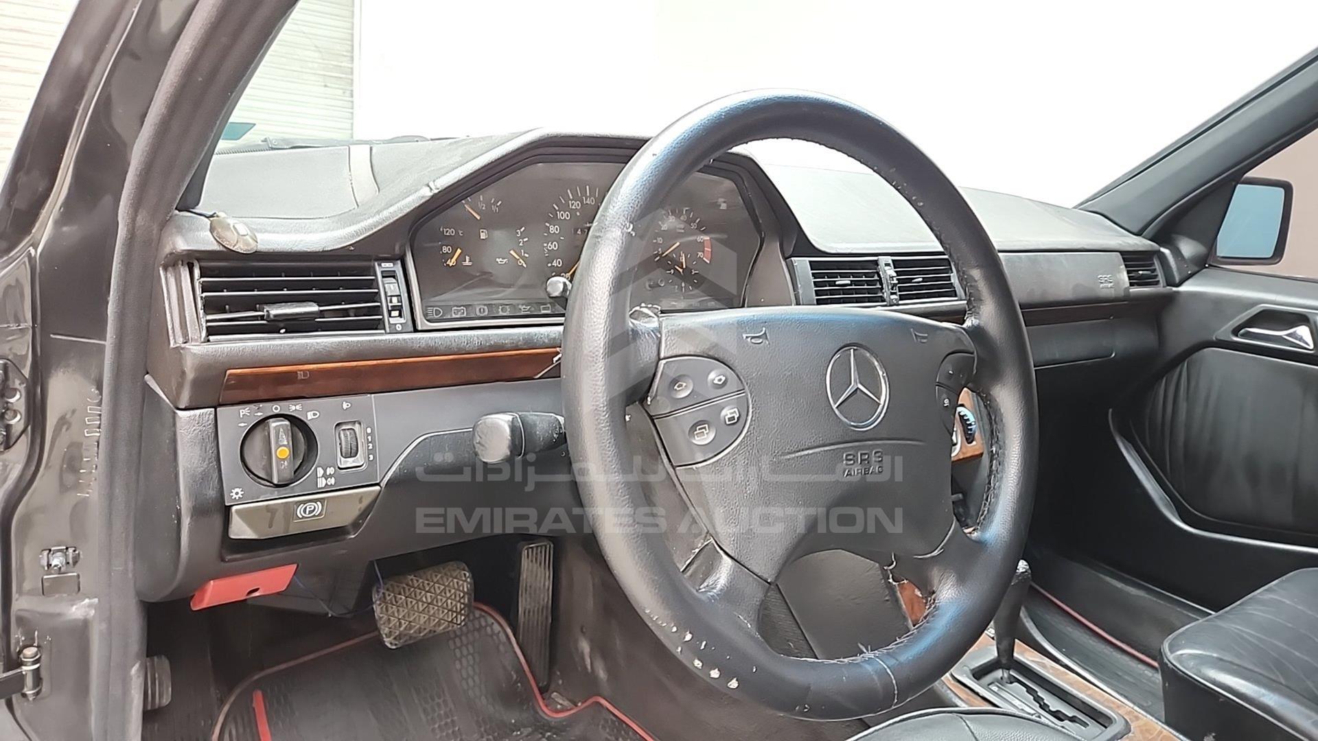 1993 MERCEDES E 500 VIN: WDB1240341B923021