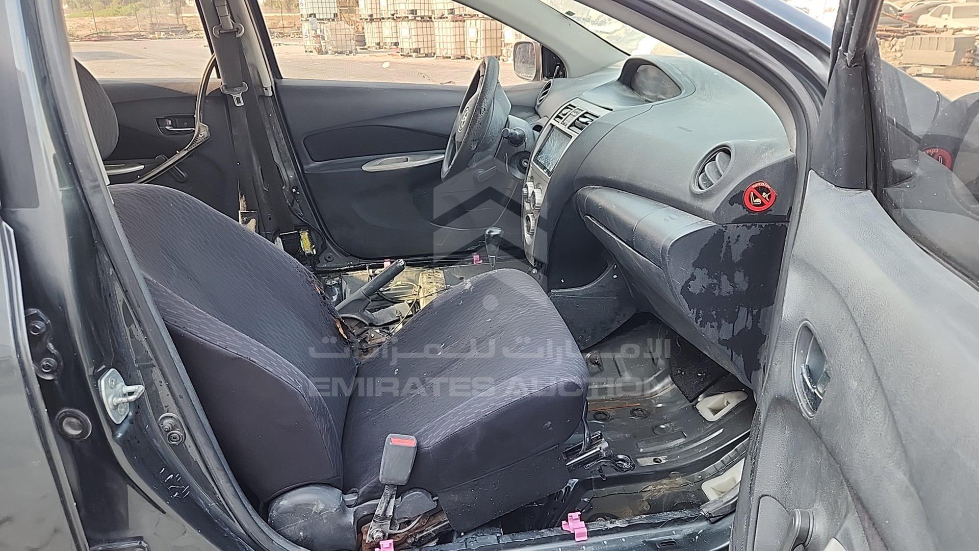 2009 TOYOTA YARIS VIN: JTDBW923294031632