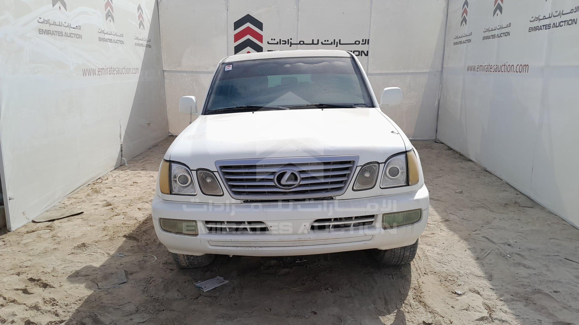 2000 LEXUS LX 470 VIN: JT6HT00W8Y0082013
