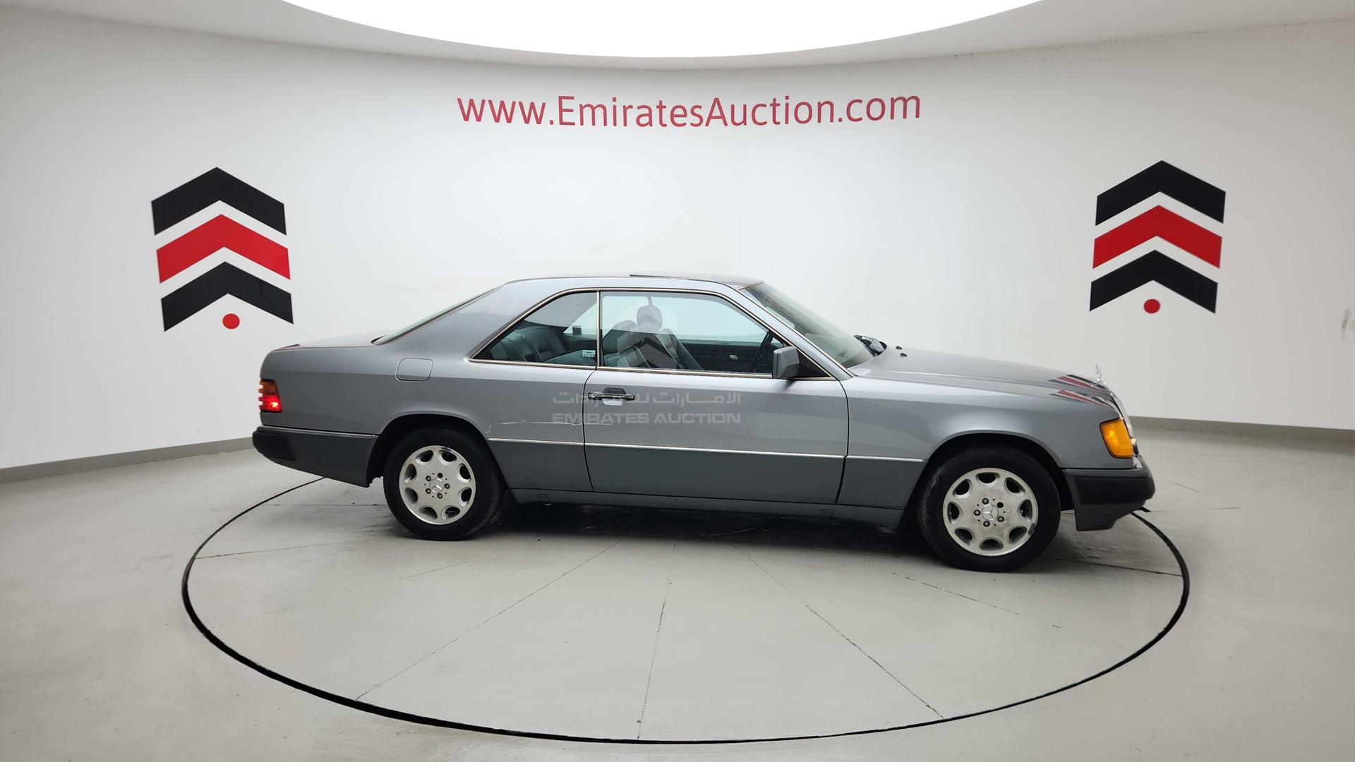 1990 MERCEDES CE 300 VIN: WDBEA51D6LB147139