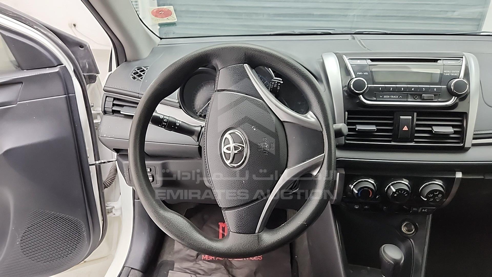 2017 TOYOTA YARIS VIN: MHFB29F3XH2016199