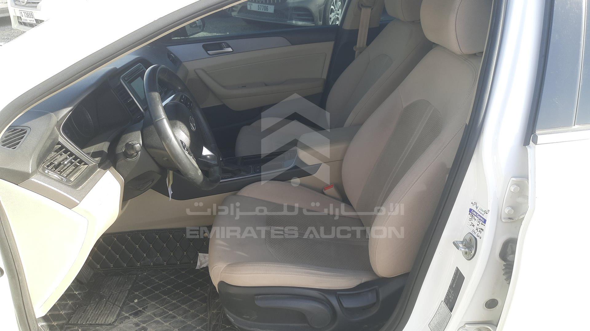 2018 HYUNDAI SONATA VIN: KMHE241G1JA419355