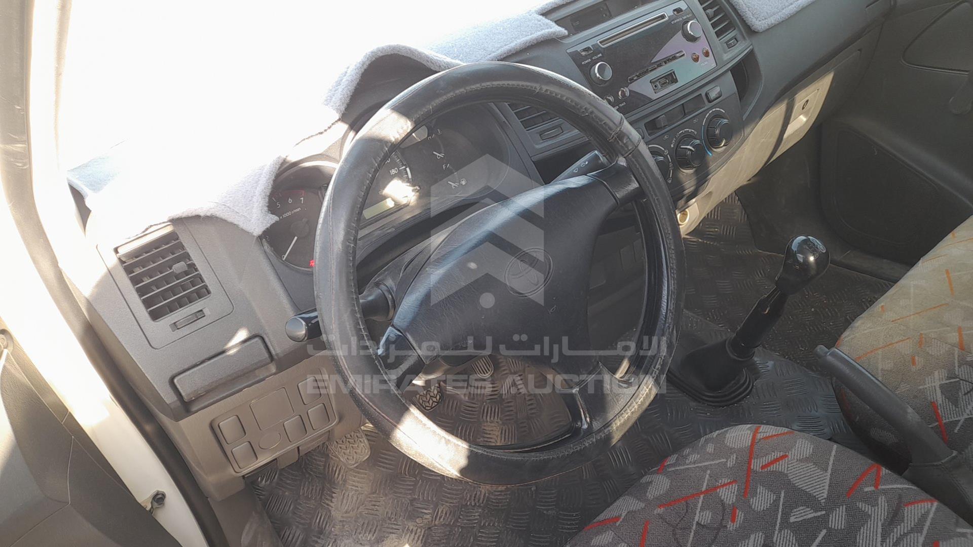 2014 TOYOTA HILUX VIN: MR0CX12G2E0121310