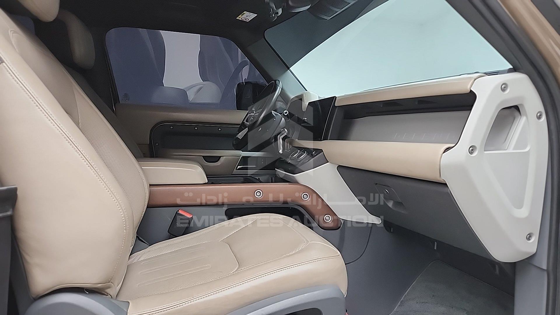 2022 LAND ROVER DEFENDER VIN: SALEA6BU1N2102059