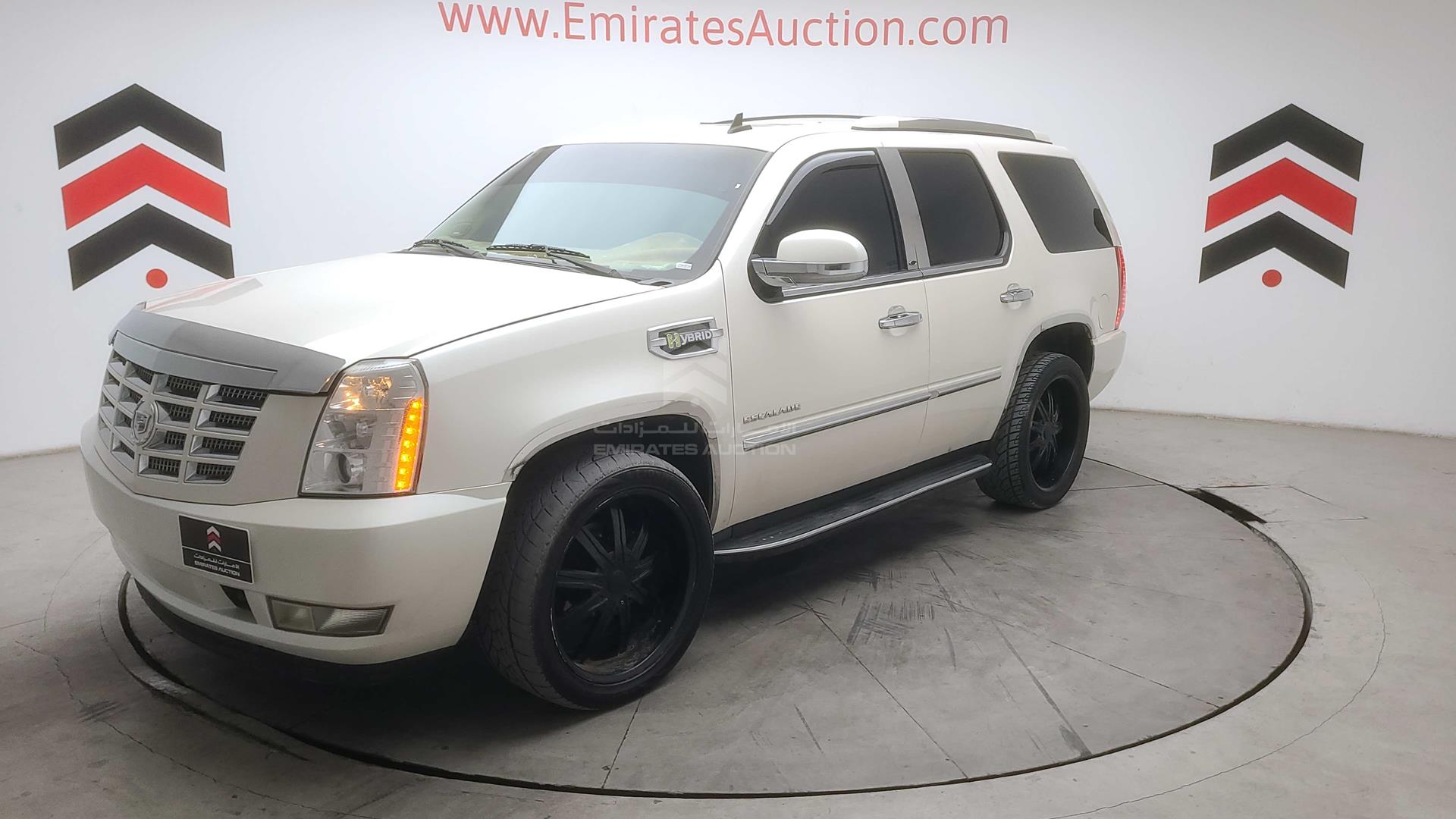 2011 CADILLAC ESCALADE VIN: 1GYS3EEJ1BR157902
