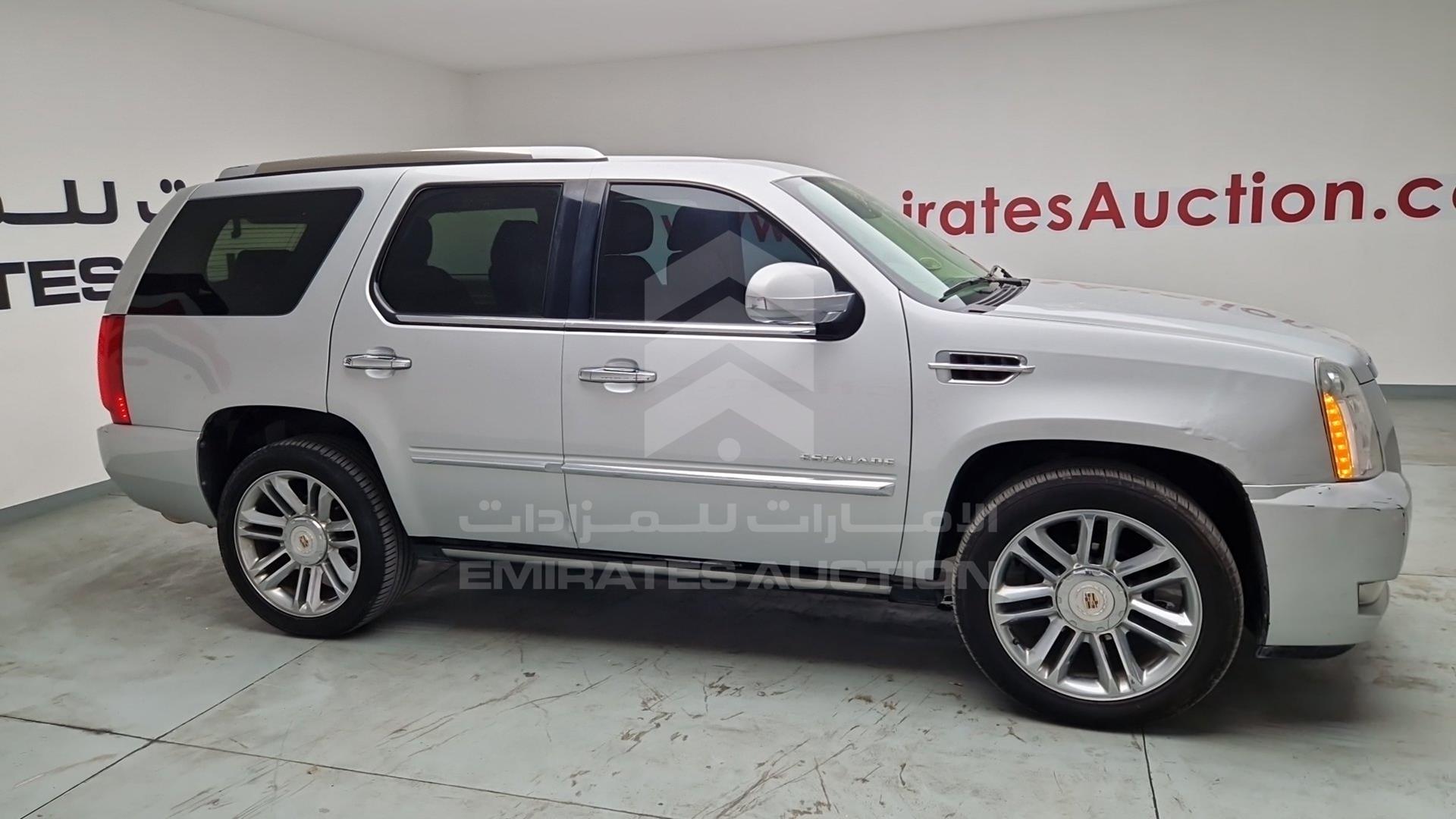 2014 CADILLAC ESCALADE VIN: 1GYS47EF0ER112197