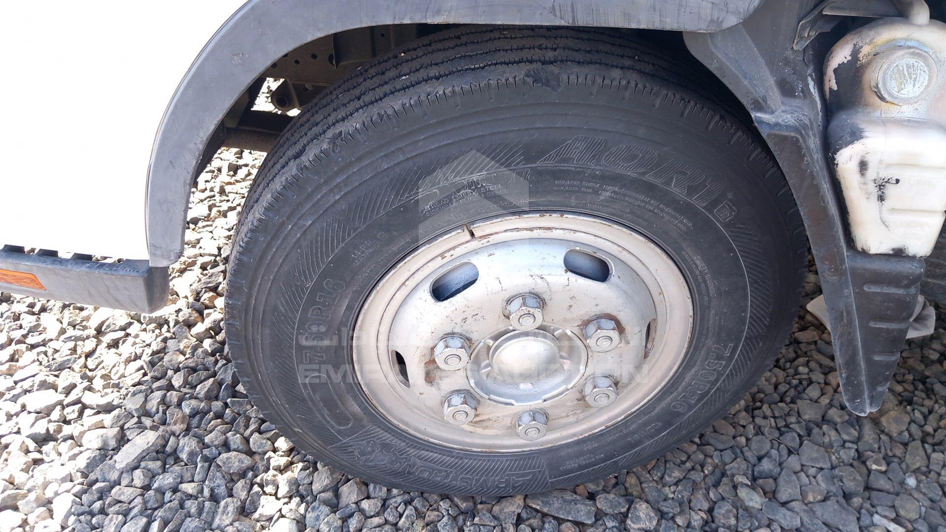 2015 MITSUBISHI CANTER VIN: JL7B6E1PXFK022037