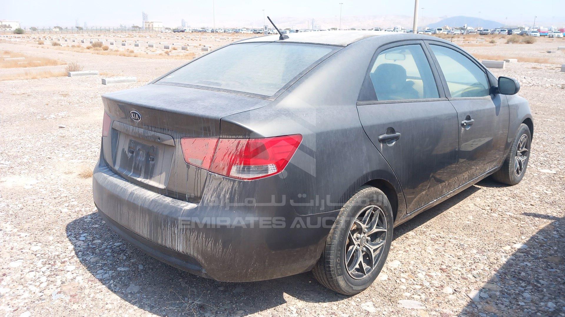 2013 KIA CERATO VIN: KNAFT411XD5788808