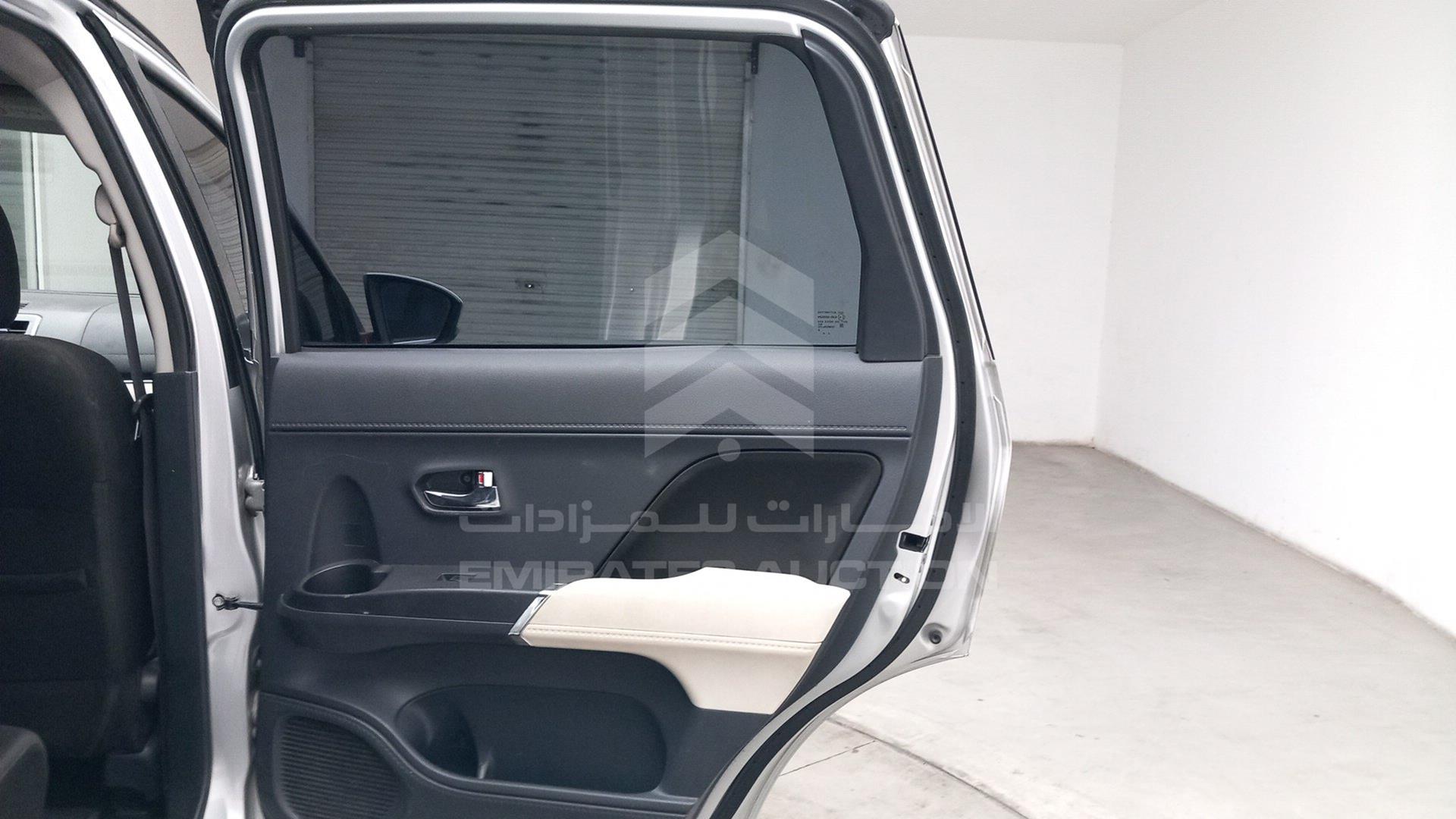 2019 TOYOTA RUSH VIN: MHKEF8BF4KK001301