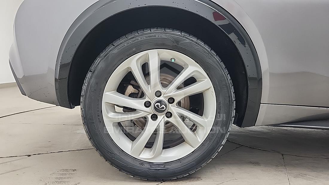2017 Infiniti QX 30 — Rear Right Tyre — Photo 36
