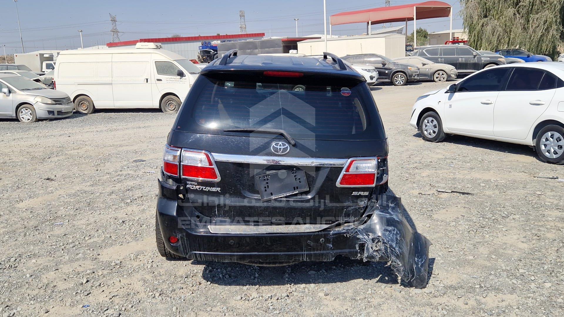 2011 TOYOTA FORTUNER VIN: MHFYU59G2B7015165