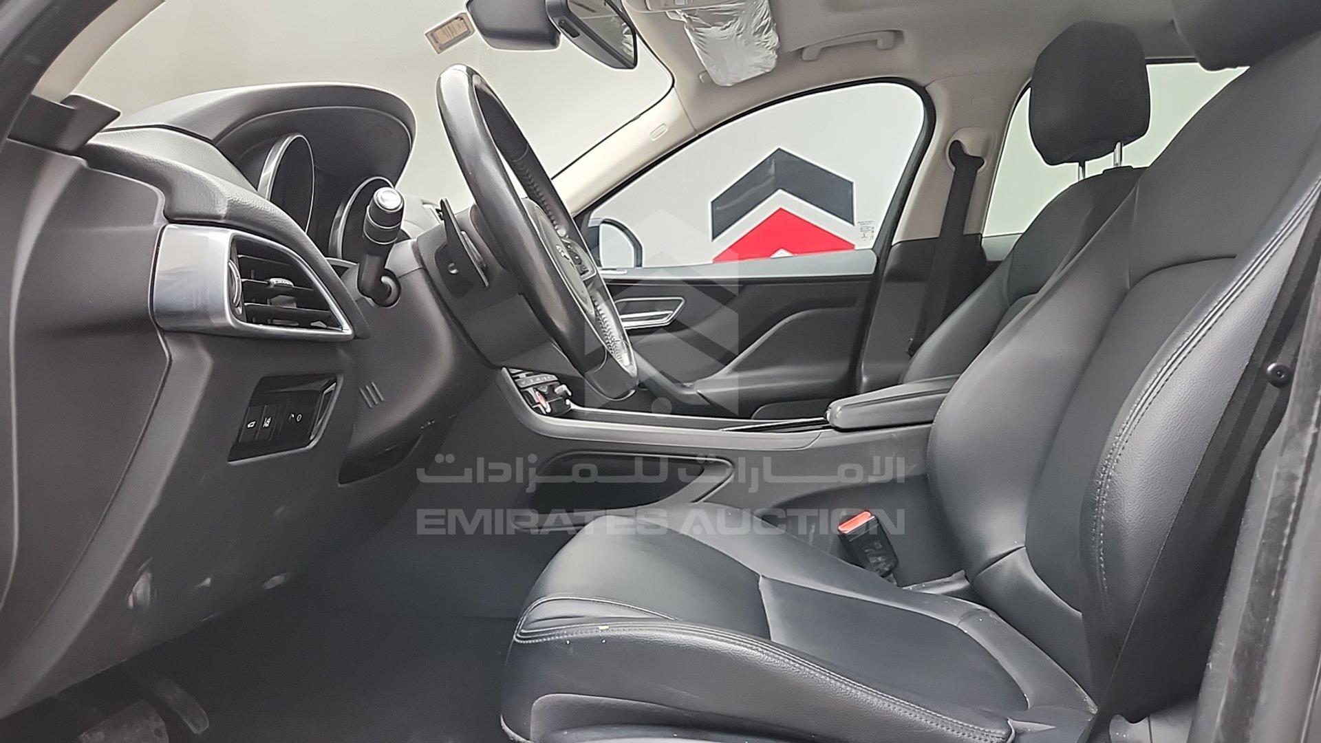2018 JAGUAR F-PACE VIN: SADCJ2FX7JA251768