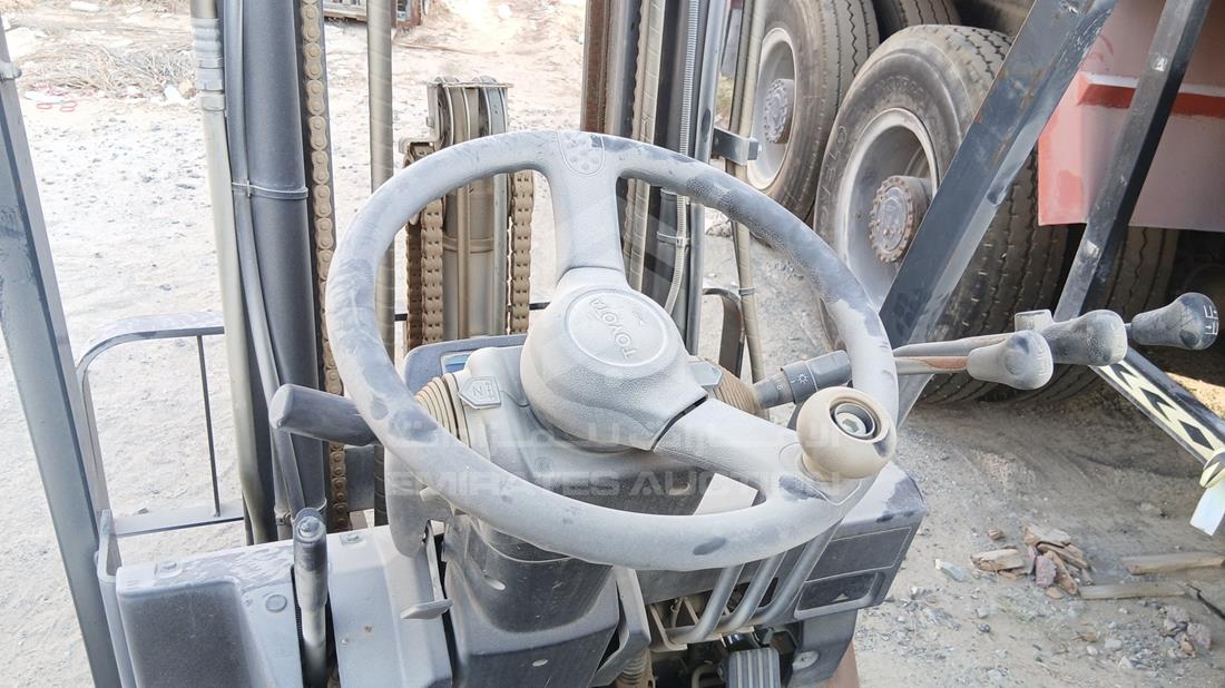 Toyota Forklift — Steering & Mounted Controls — Photo 11