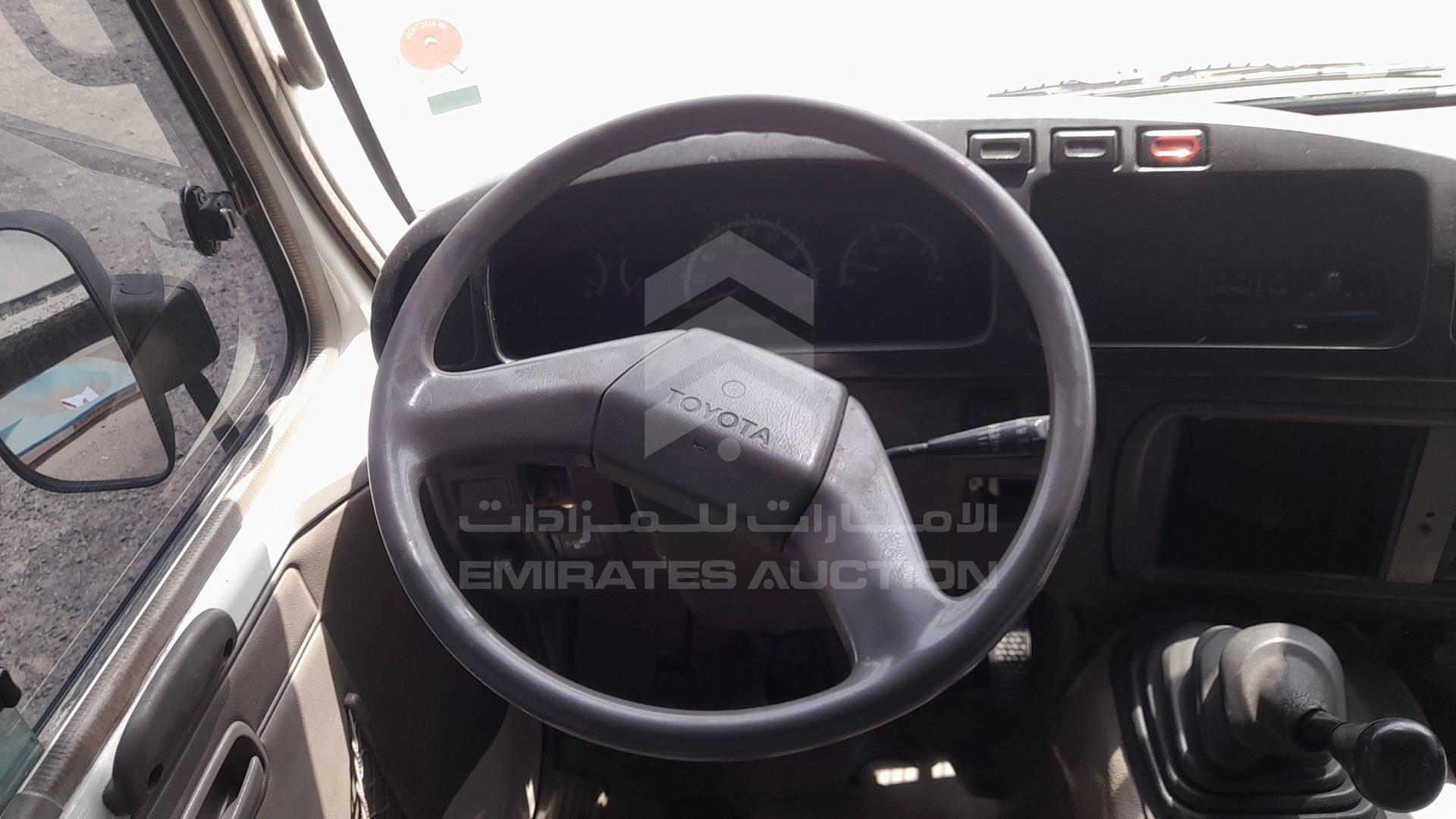 2011 TOYOTA COASTER VIN: JTGFB5186B1041061