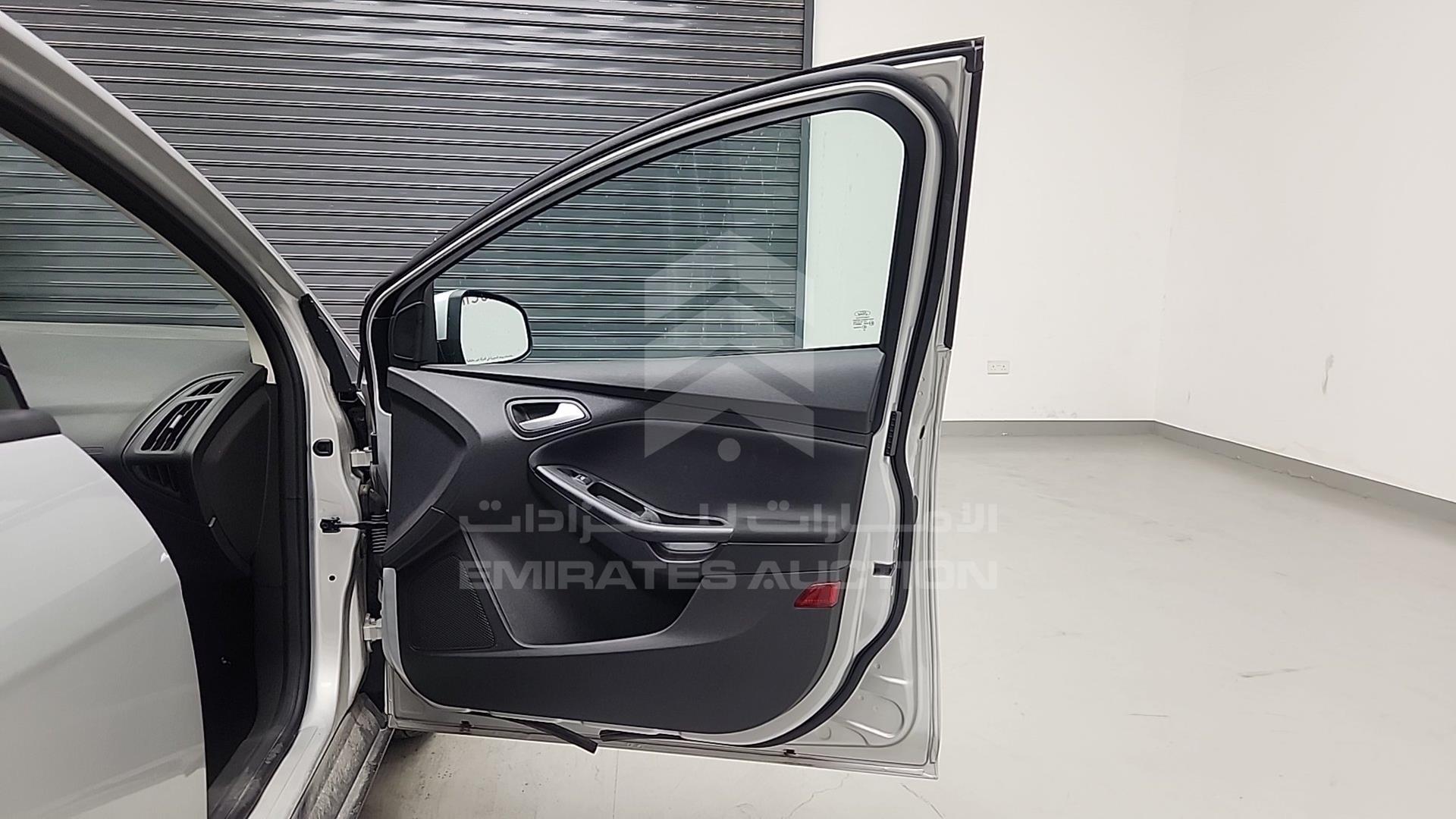 2017 FORD FOCUS VIN: WF0FCXKBXHLJ89272