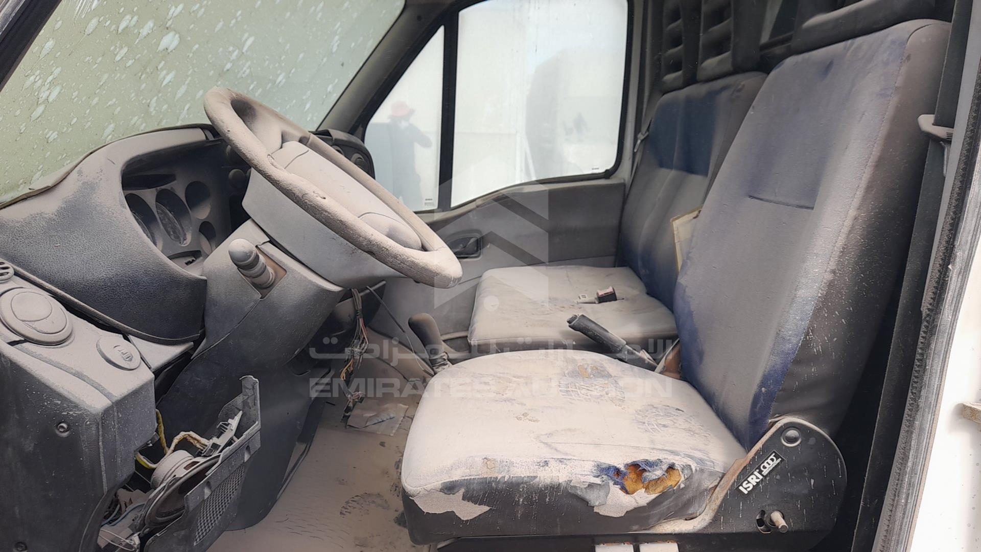 2005 IVECO DAILY VIN: ZCFC3572005506846