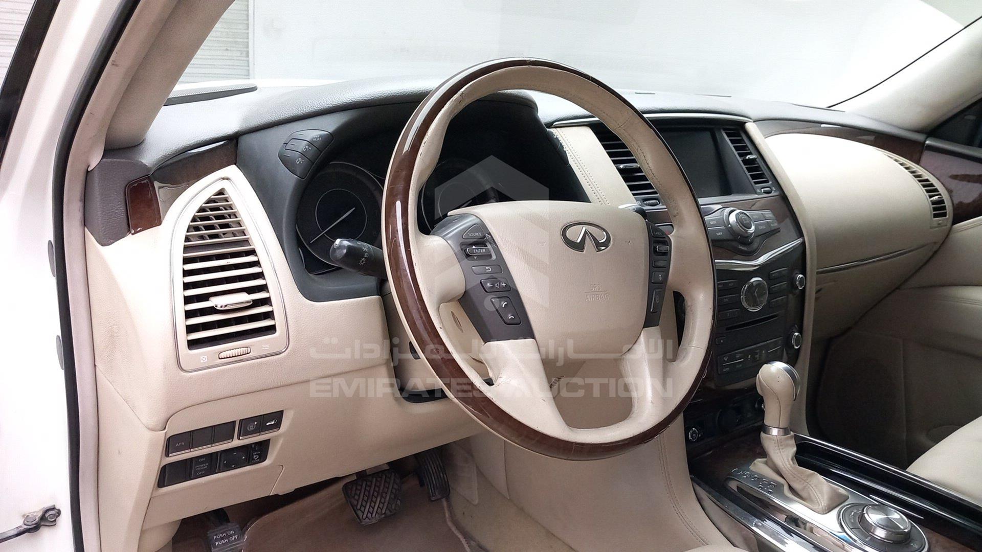 2011 INFINITI QX56 VIN: JNRAZ25Y6B9000720