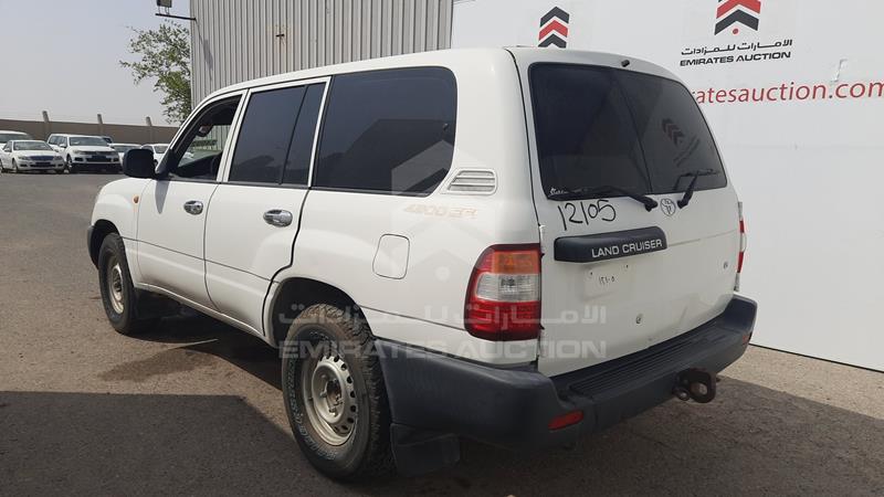 VIN: JTGHJ01J473010873 Auction: EmiratesAuction Lot: 342856 JTGHJ01J473010873 Toyota Land Cruiser 2007 WHITE Photo 6