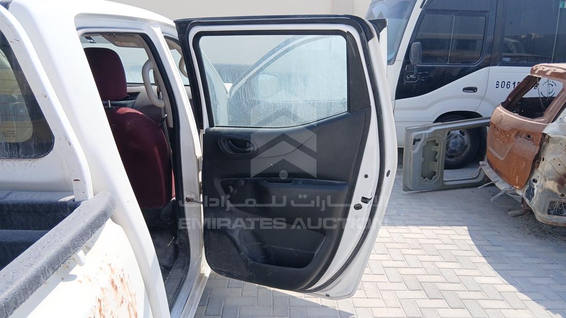 2022 Nissan Navara — Rear Right Door — Photo 24