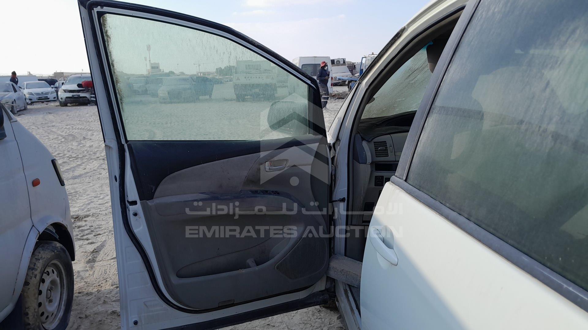 2011 TOYOTA PREVIA VIN: JTNGE52M9BA025744