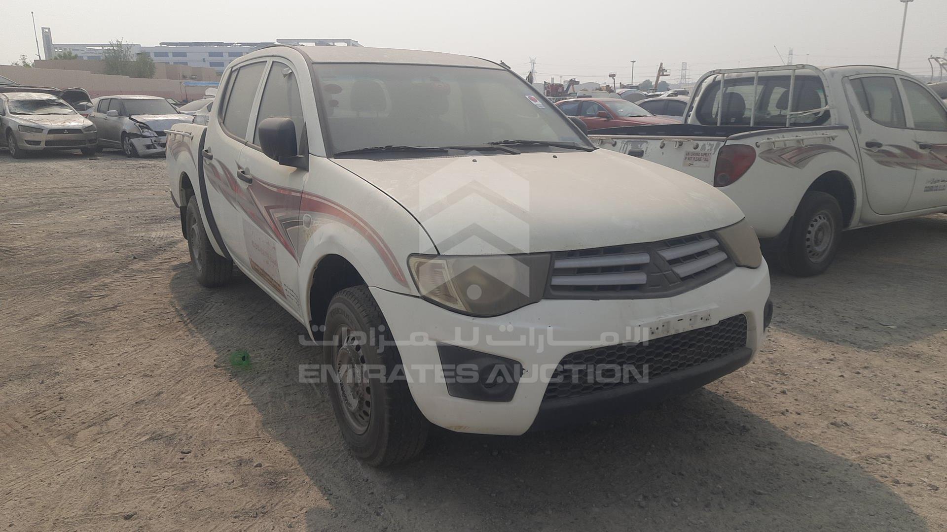 2013 MITSUBISHI L 200 VIN: MMBJNKA50DD029452