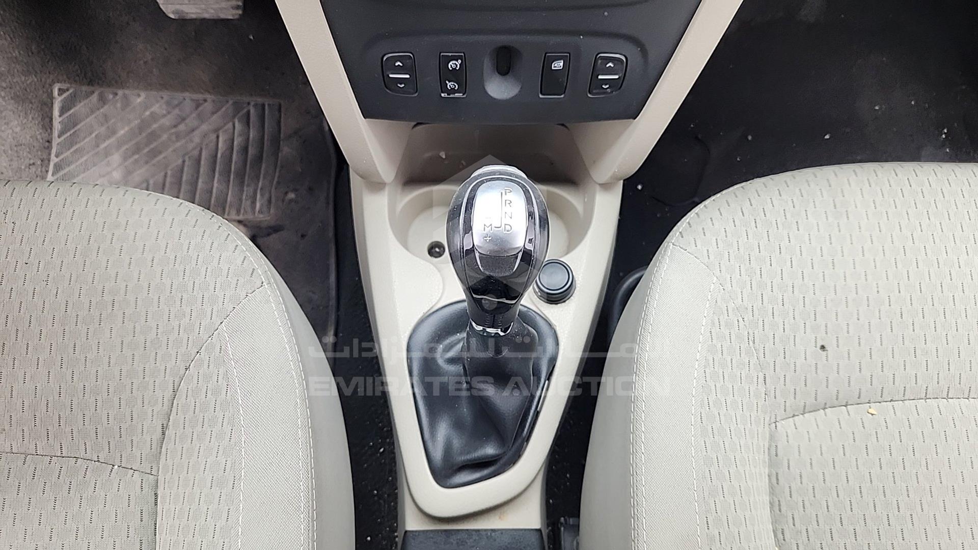 2017 RENAULT SYMBOL VIN: VF14SRAB4HT518704