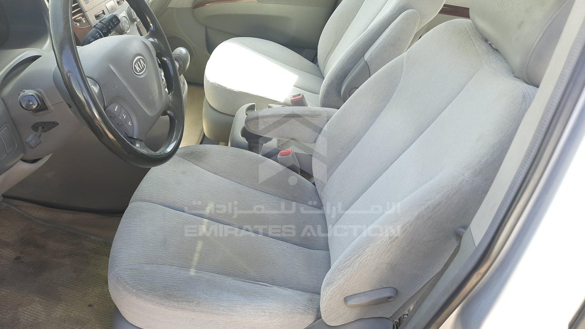 KNAMB763166040211 - 2006 Kia Carnival - #355076