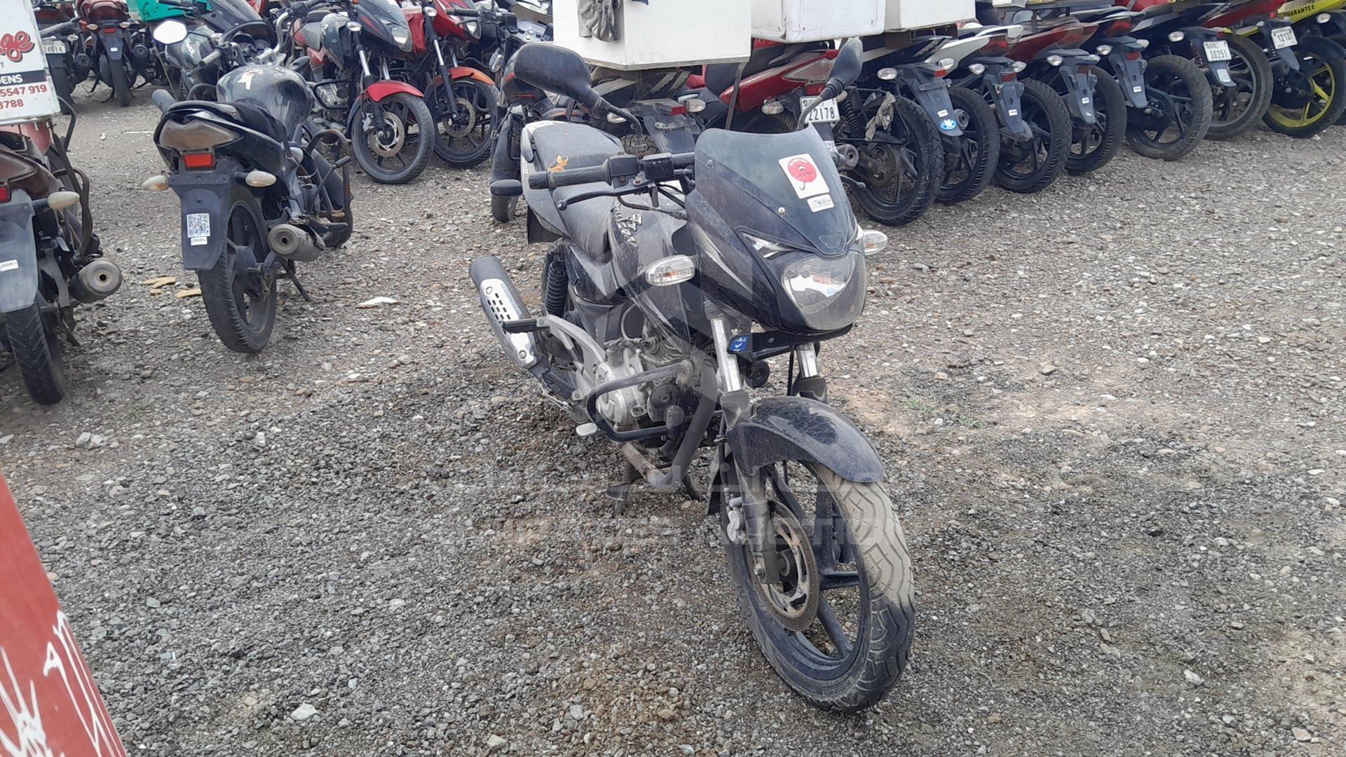 2016 BAJAJ PULSAR 180CC VIN: MD2A12DZ1GCB68337