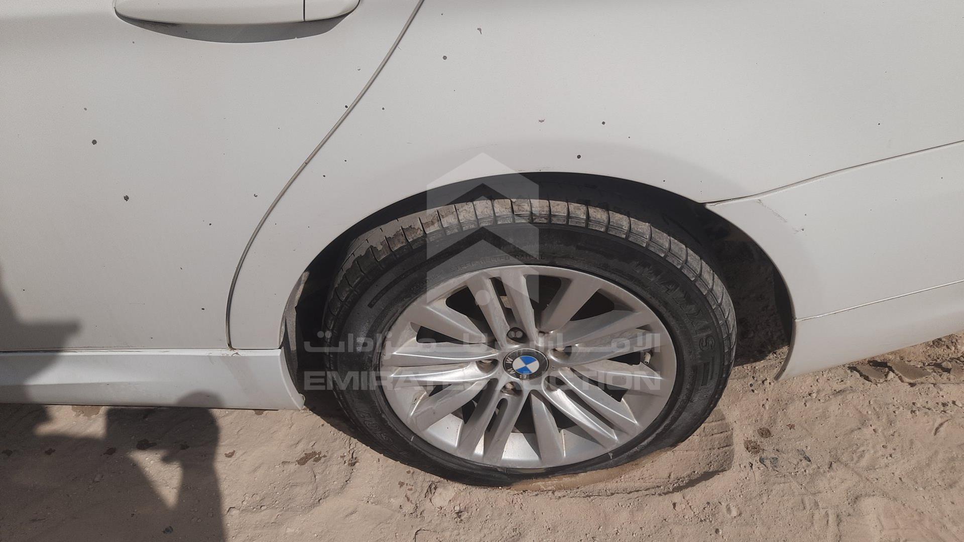2010 BMW 320I VIN: WBAPG5102AA588434