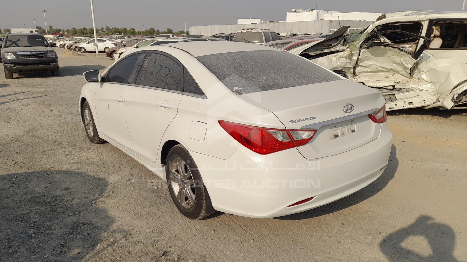 2014 HYUNDAI SONATA VIN: KMHEB41C7EA624942